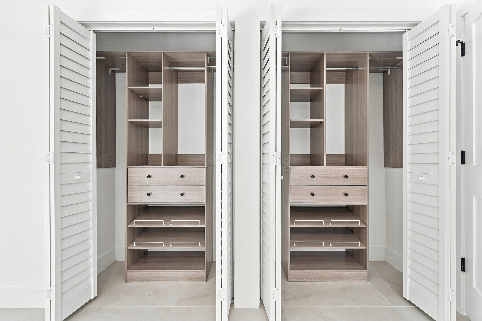 Bedroom 2-Closet