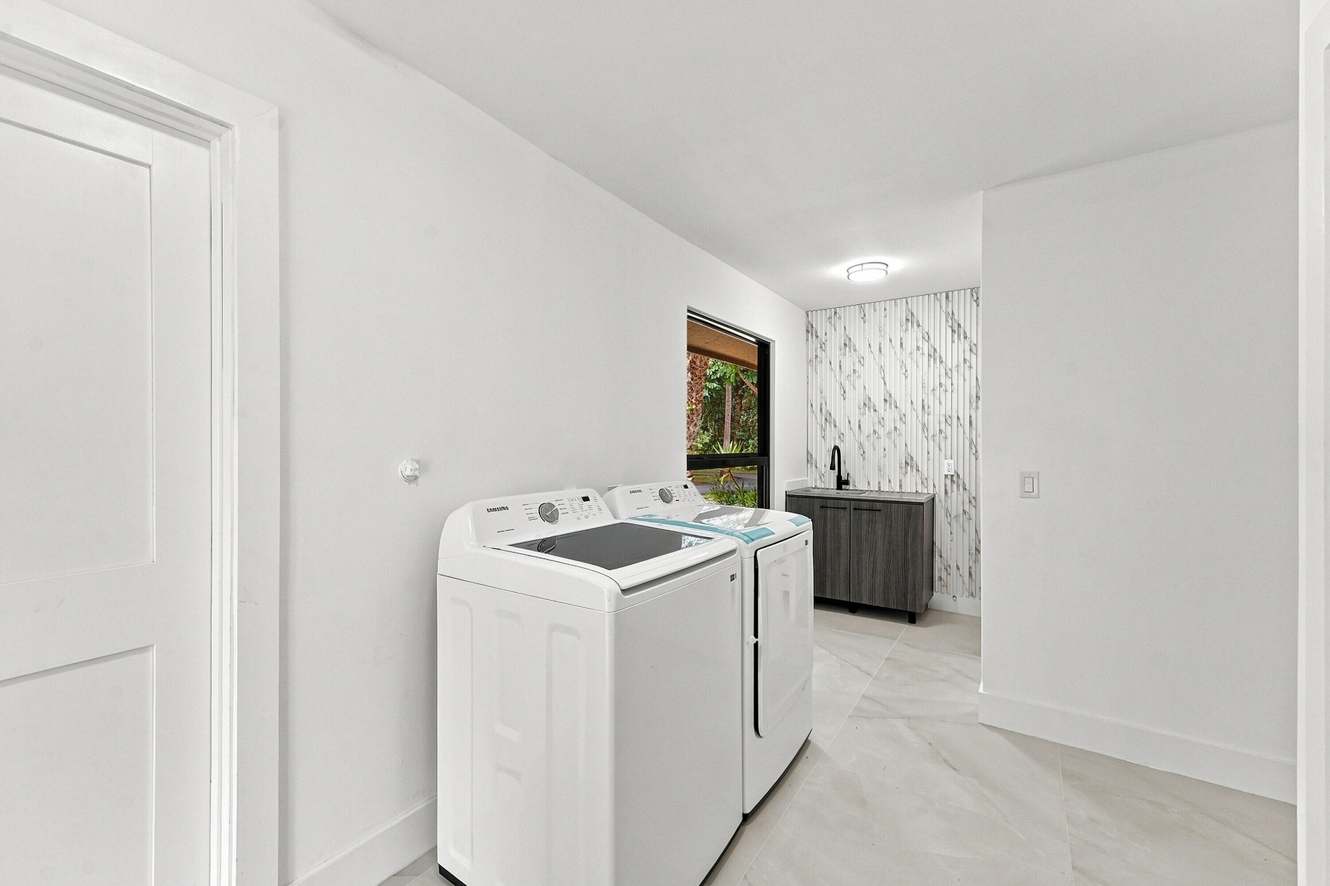 2026 New High Efficiency W/D and Laundry Tub