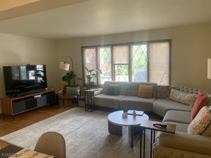 Fl. 1 Living Room