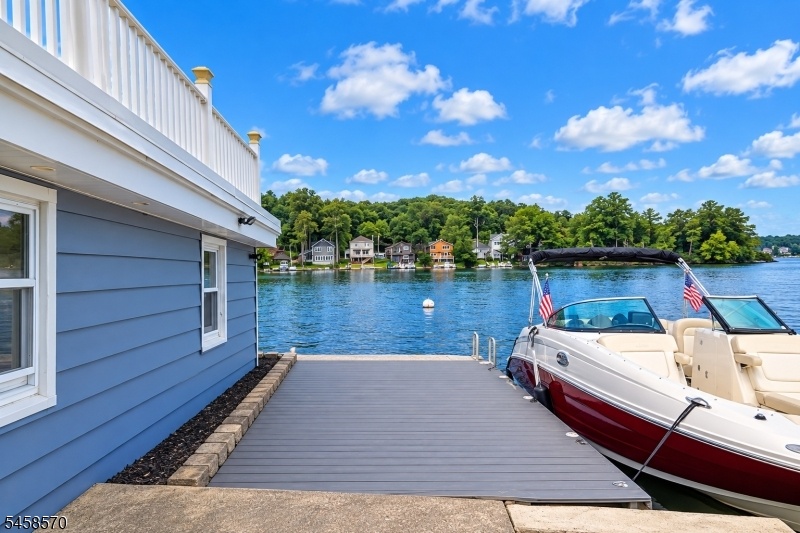 Dock