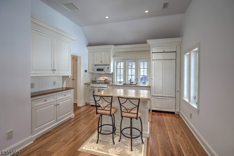 Guest Apartment Kitchen