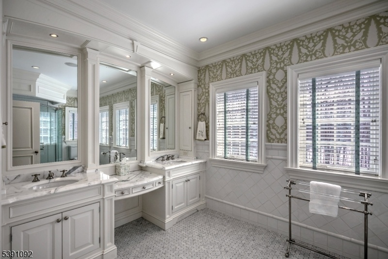 Bedroom 3 - Ensuite Bath