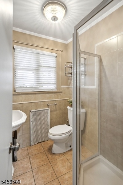 2nd Floor Bath