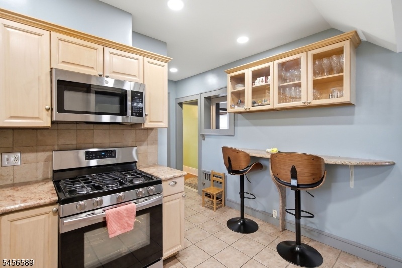Eat in Kitchen