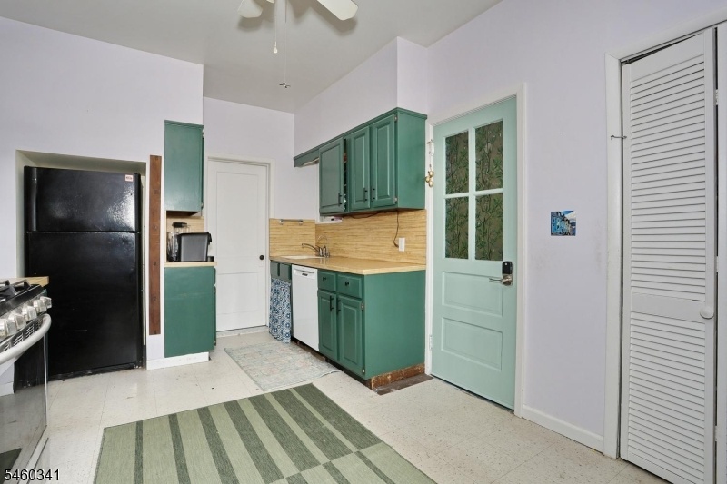 KITCHEN 2ND FLOOR