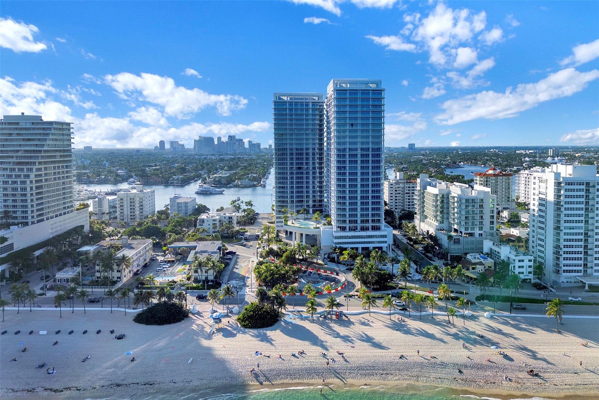 SELENE TOWERS WRAPAROUND TERRACES