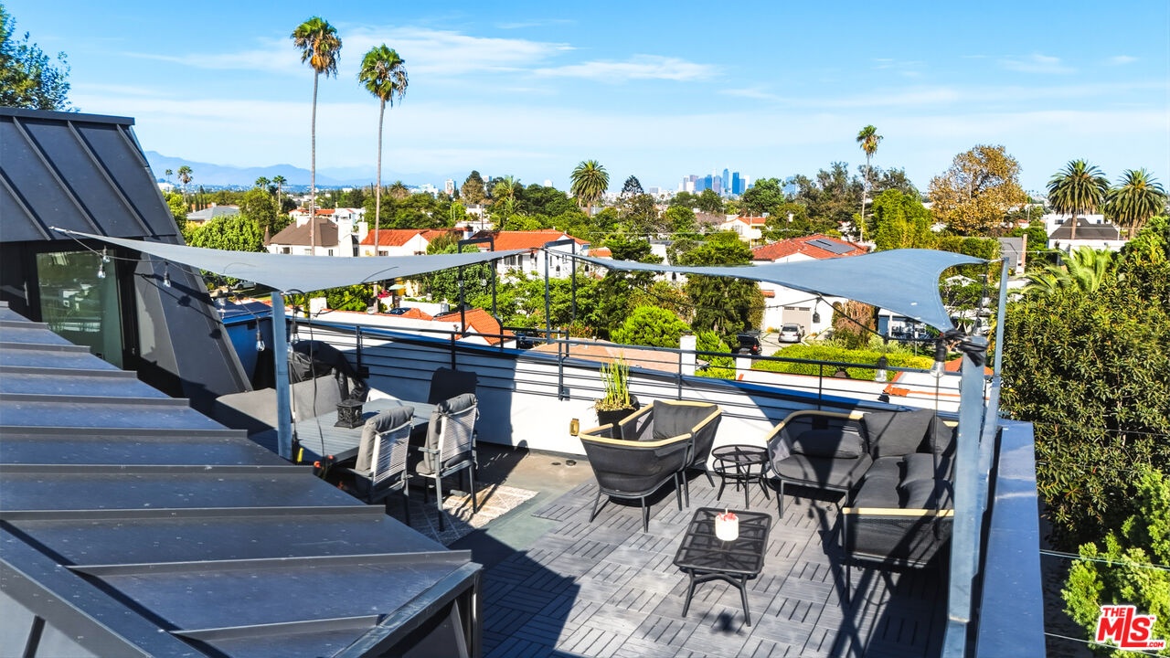 Private rooftop patio with swe