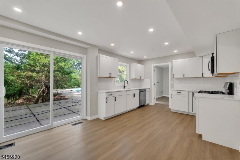 Kitchen/dining area