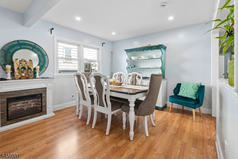 Dining Room 1st fl