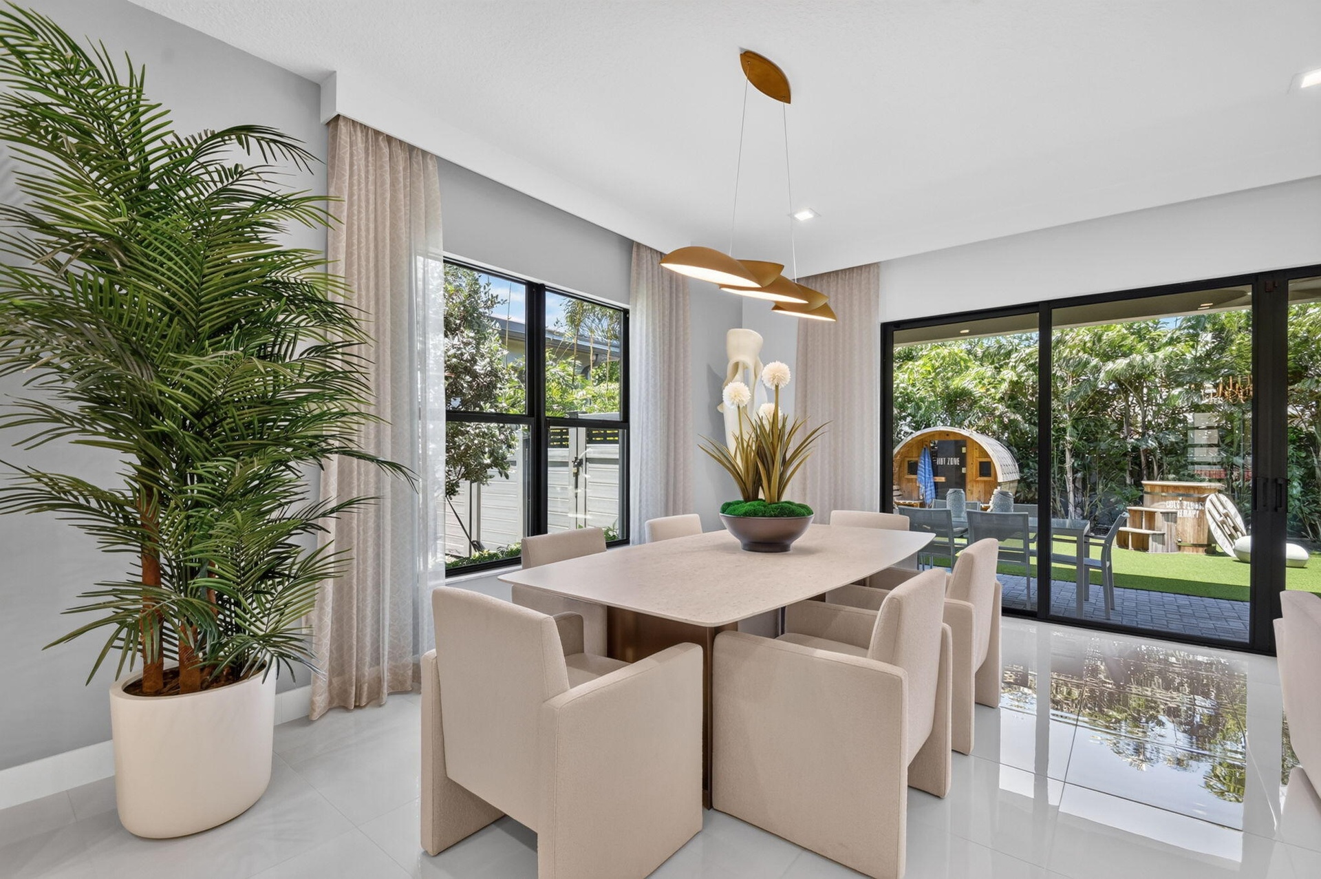 Photos shown are of the builder's model home and are for illustrative purposes only. Actual home, finishes, features, colors, and selections may vary.
