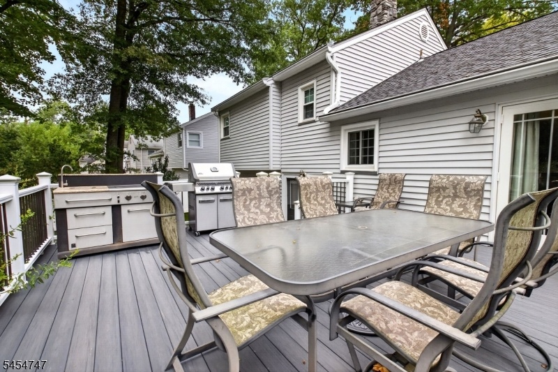 Gorgeous Composite Deck