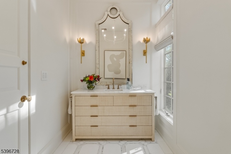 Formal Powder Room