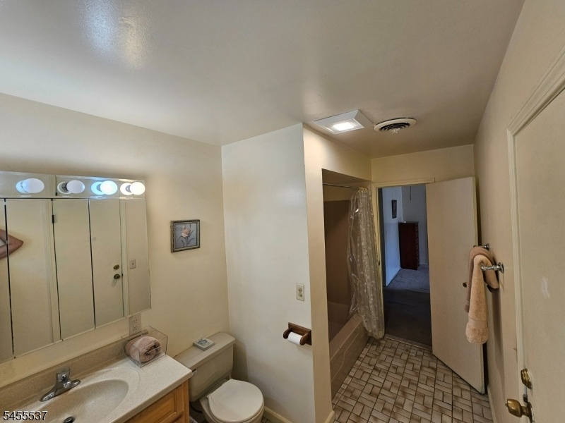 Second Floor Bath