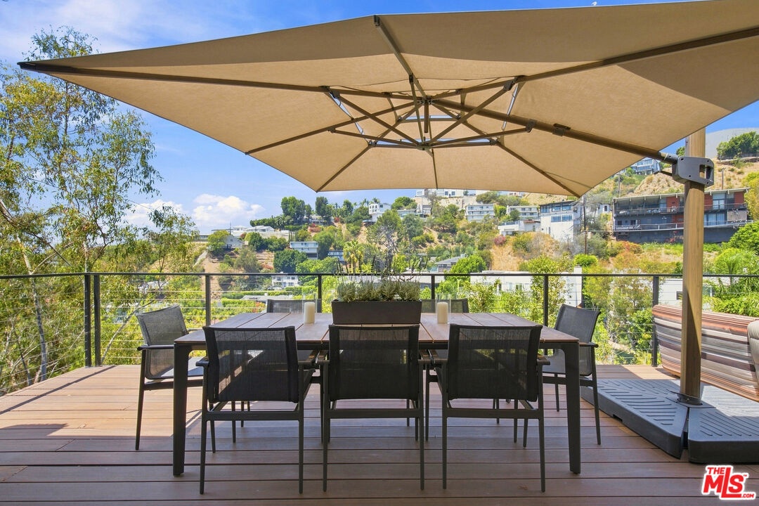 Entertaining Deck