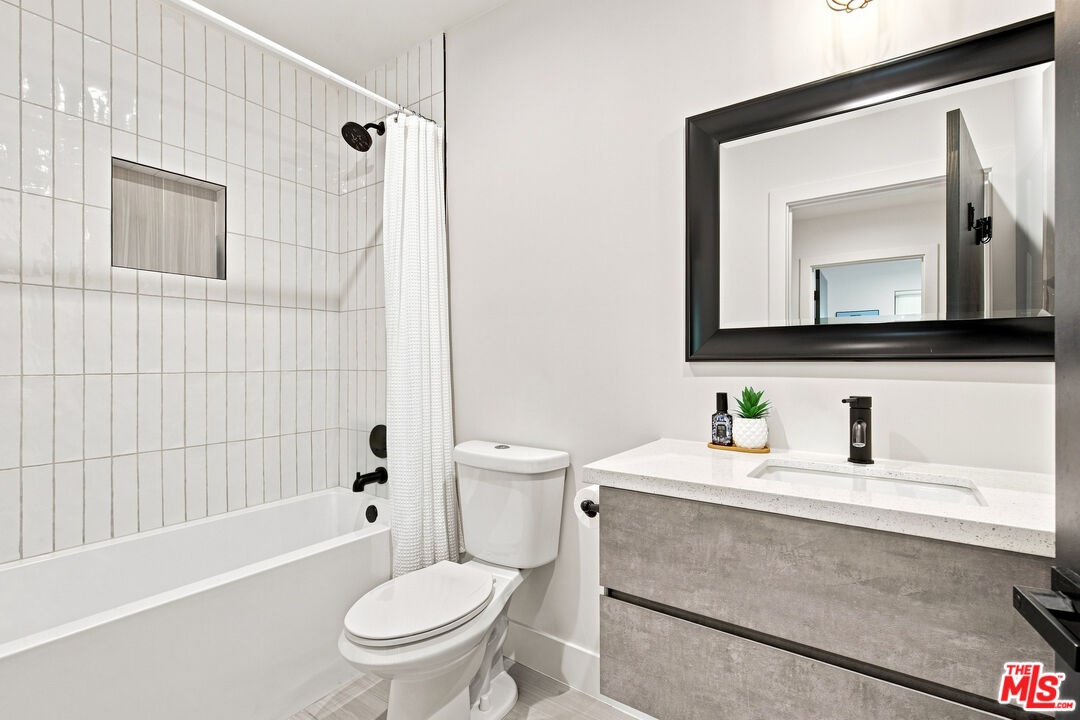 Secondary Bath