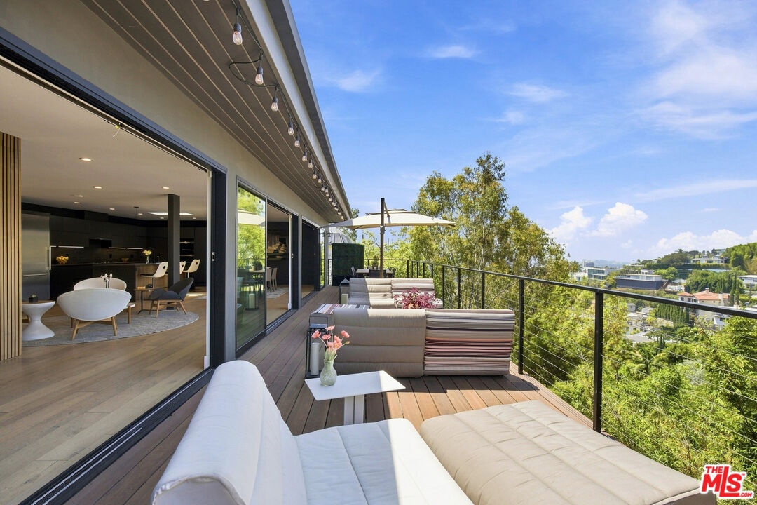 Entertaining Deck