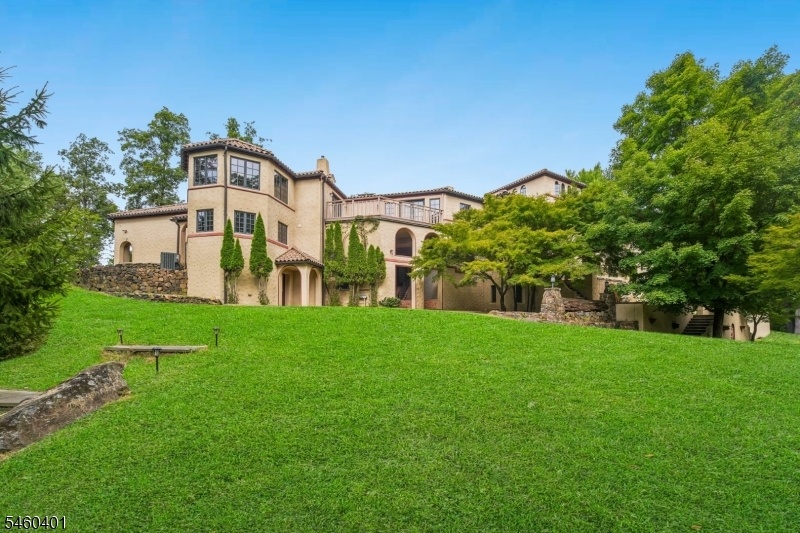 Spectacular Property