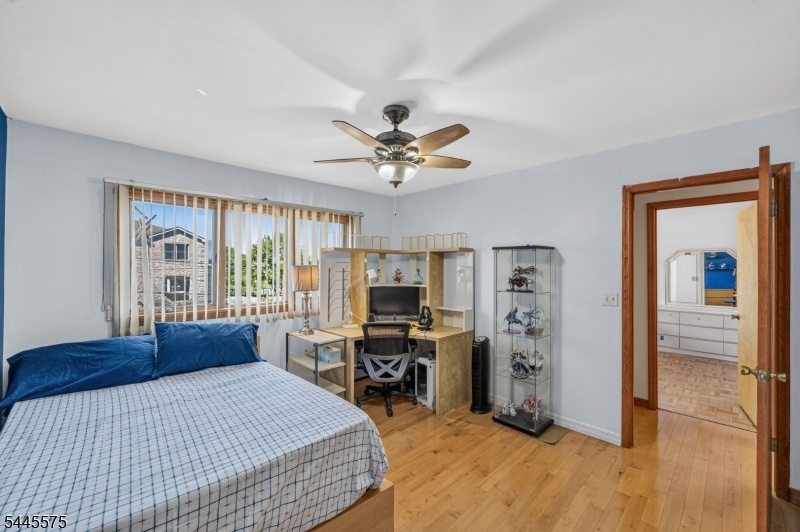 Bdrm 2 of 4