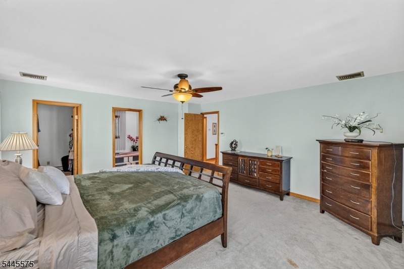 Primary Bdrm w WIC & FullBa