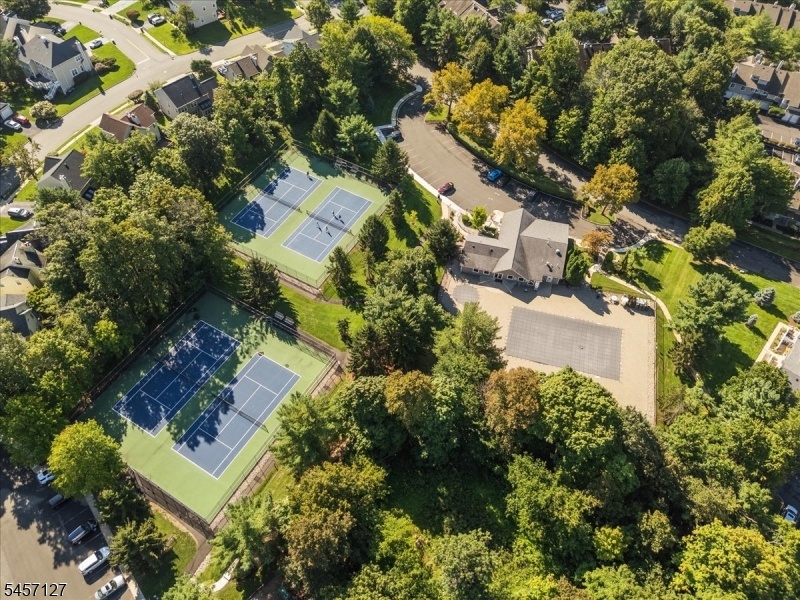 Resort-Style Amenities