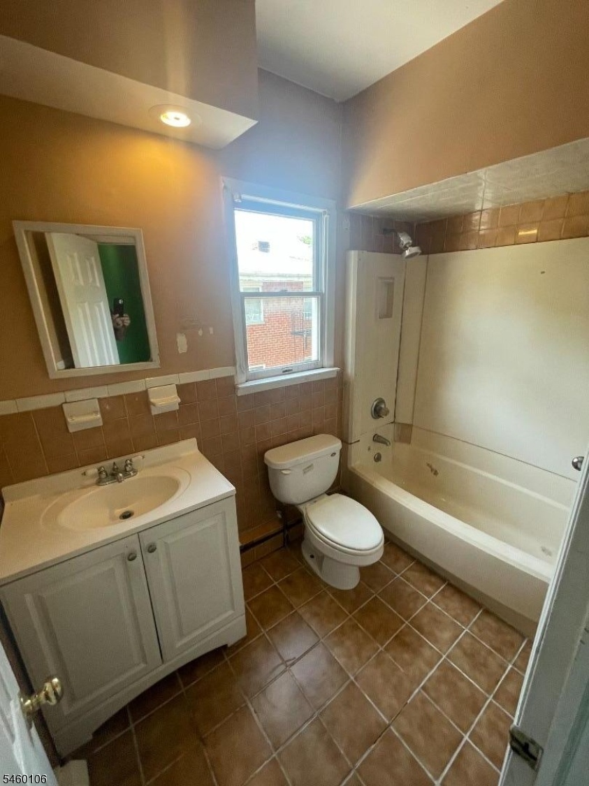 Full Bath