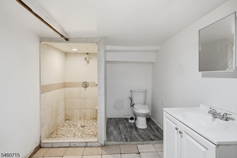 bathroom 9