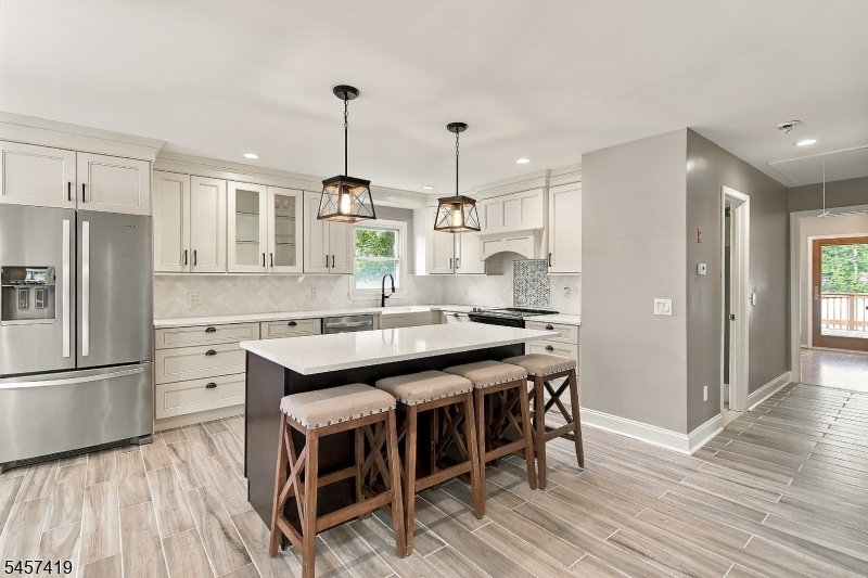 Kitchen 4