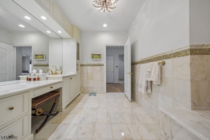 Spa-like Primary Bath