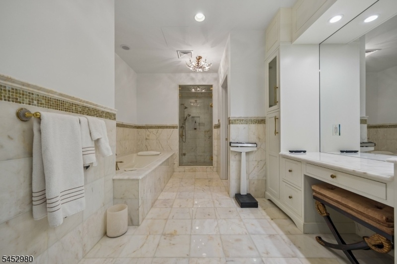 Spa-like Primary Bath