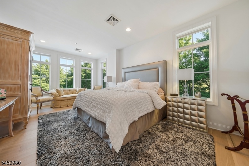 Spacious Bedroom 2