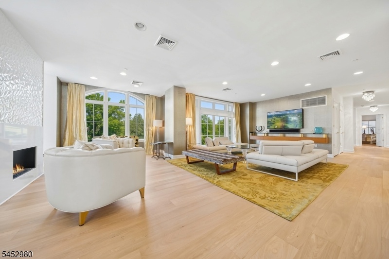 Incredible Family Room
