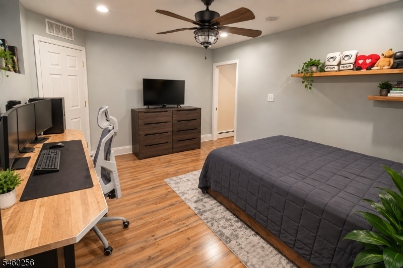 Flex Room