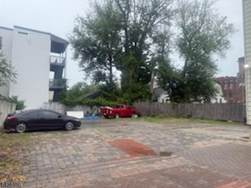 yard extra lot