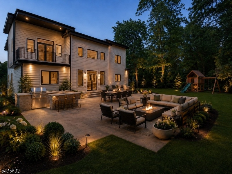Incredible Backyard, Virtual