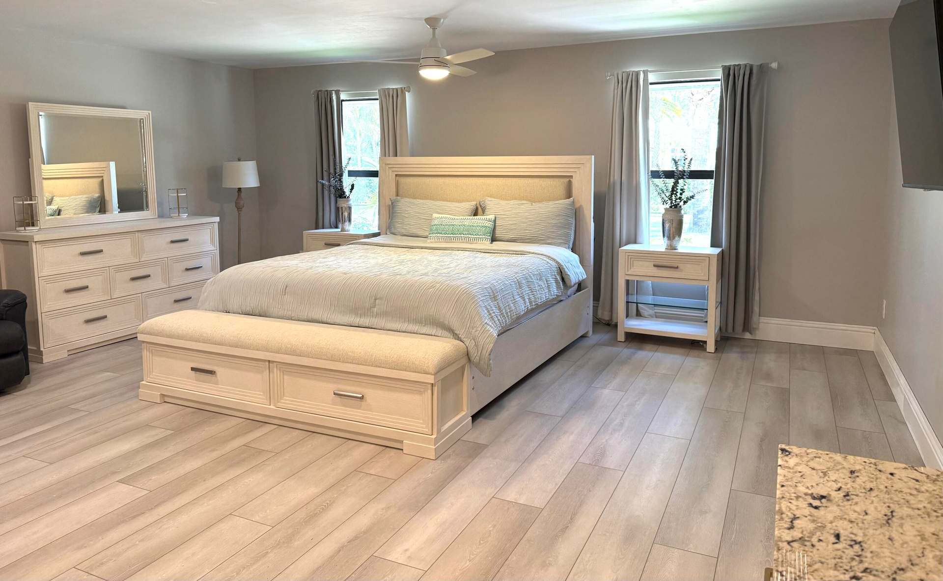 Bedroom 2-suite