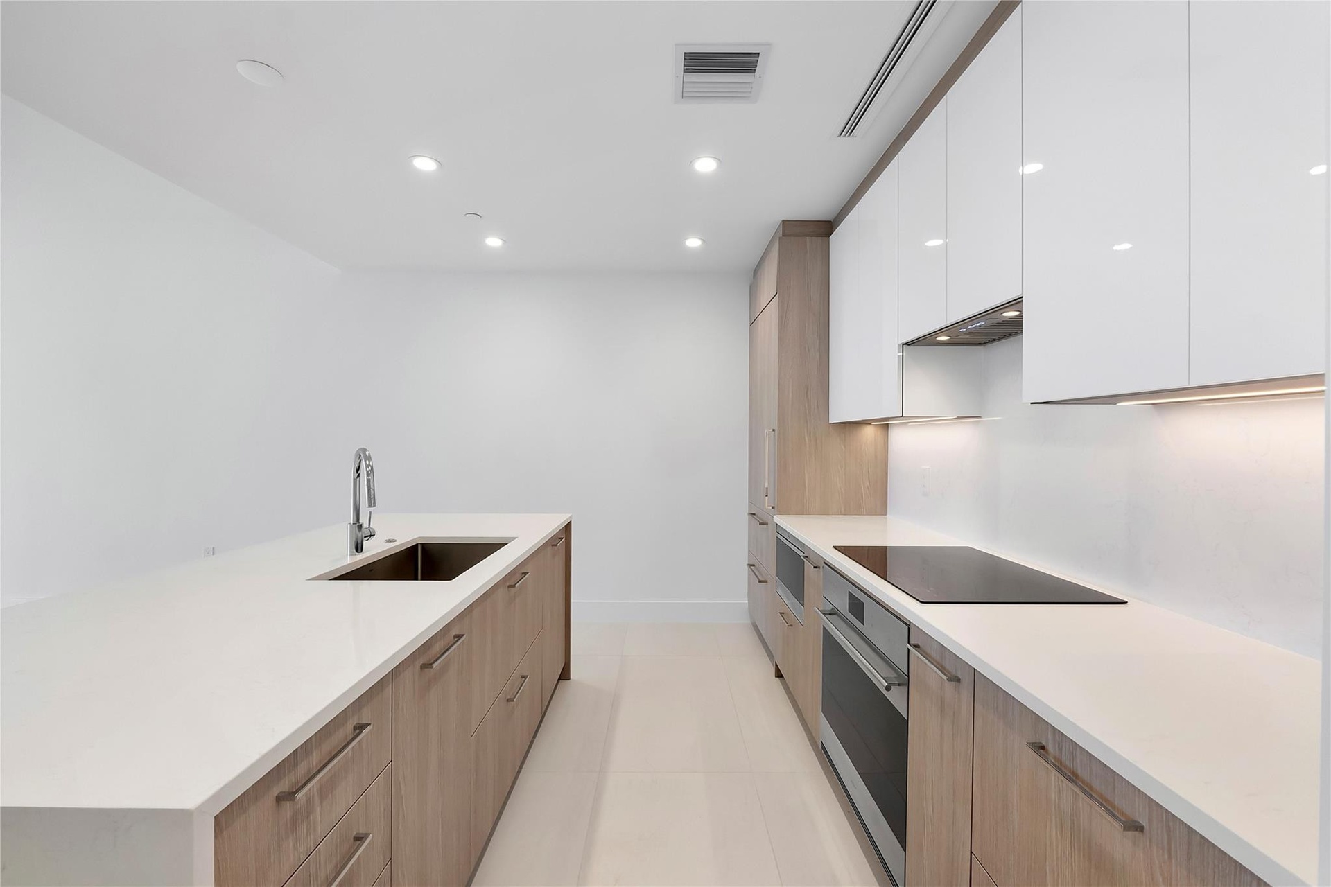 The Chef's kitchen is ready for a gourmet touch!