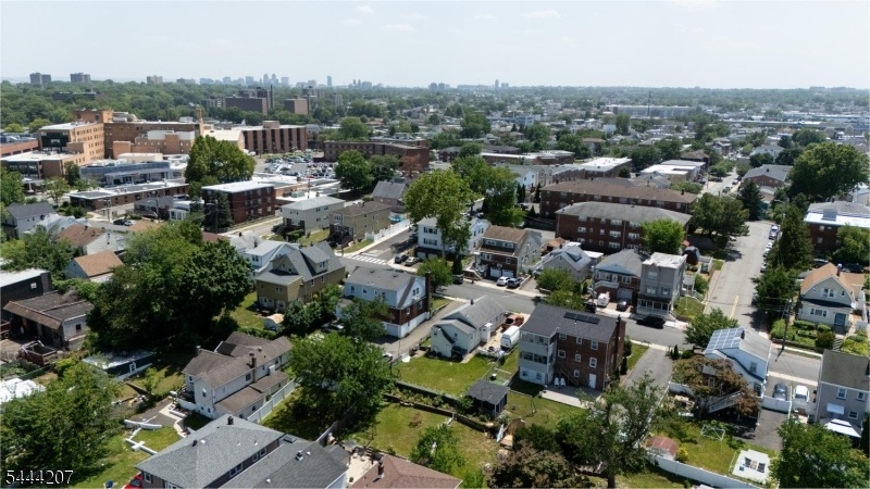 Easy Commuter Neighborhood