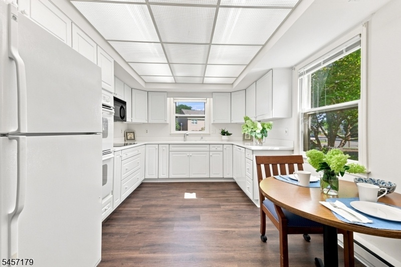 Bright Kitchen