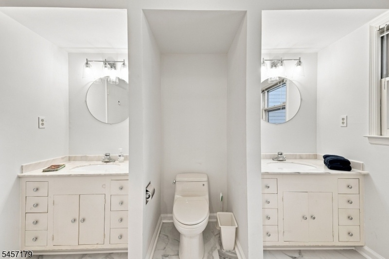 Double sinks and vanities