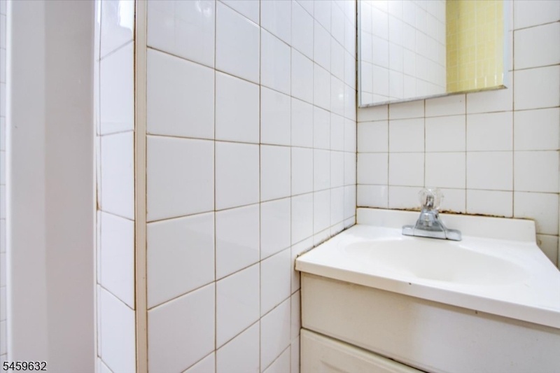 FIRST UNIT BATHROOM