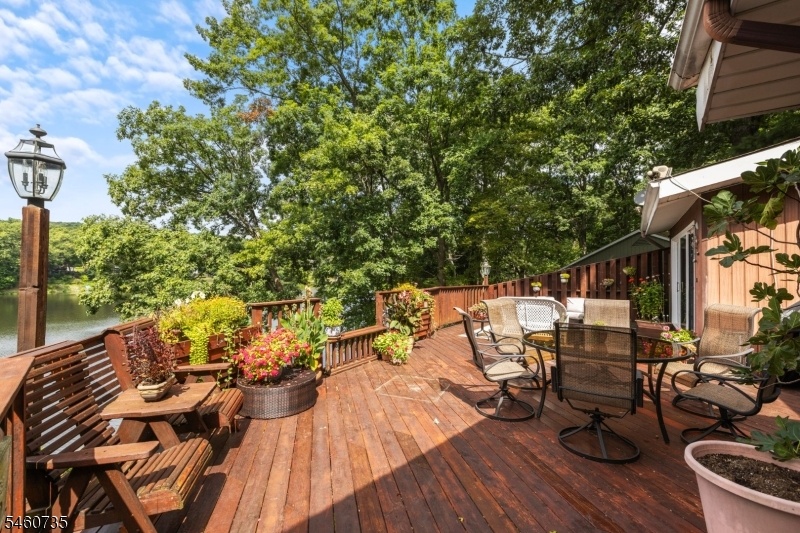 deck
