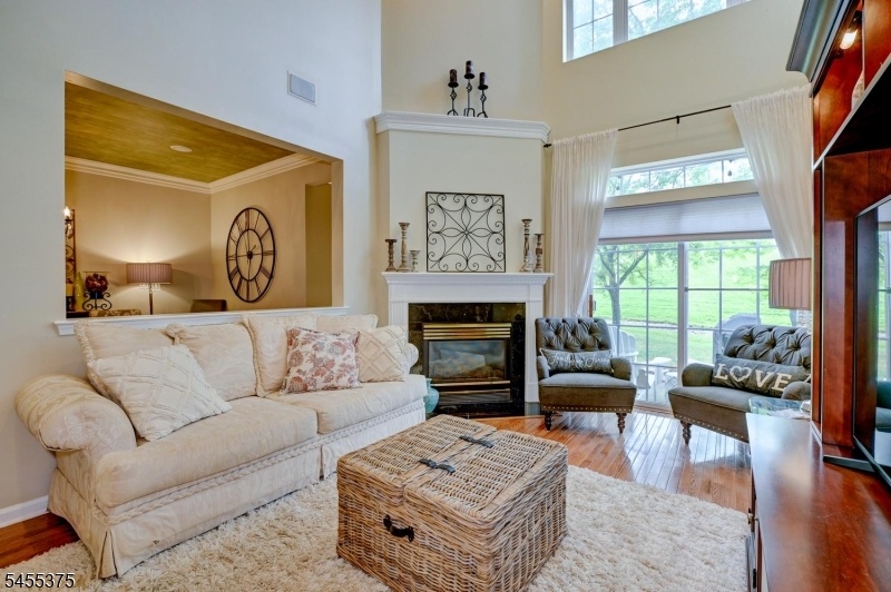 Living Room/ Dining Room