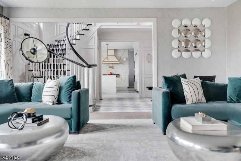 Family Room (4 of 4)