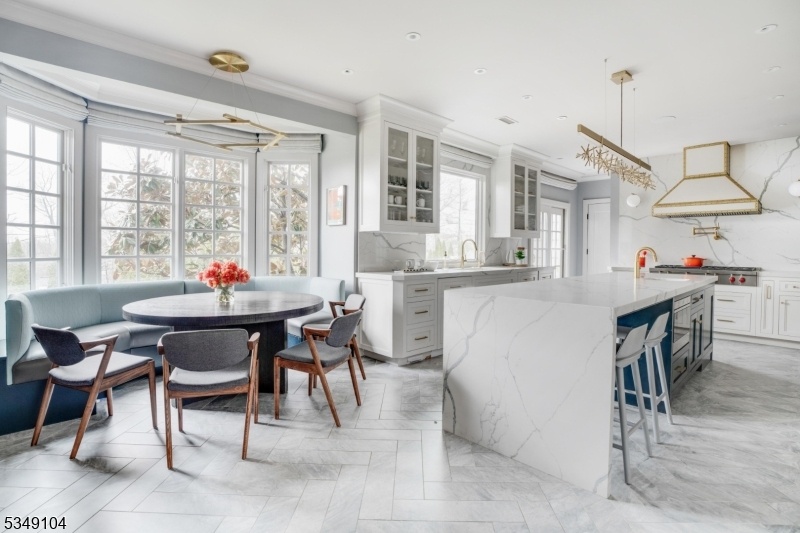 Kitchen (2 of 4)
