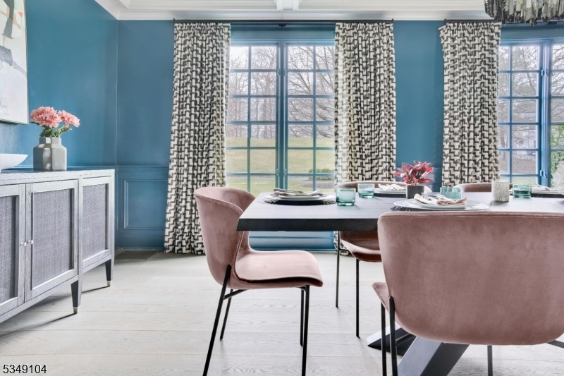 Dining Room (3 of 3)