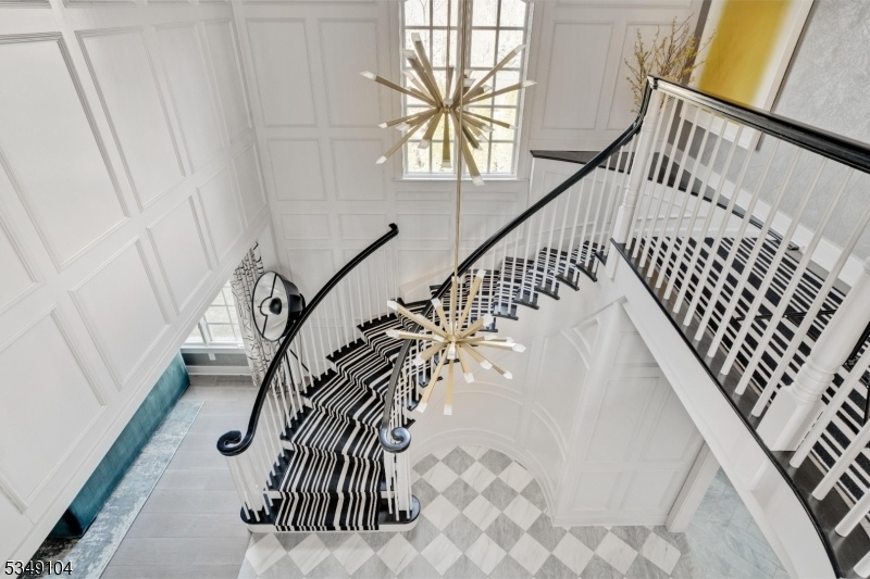 Second Floor Landing (1 of 3)