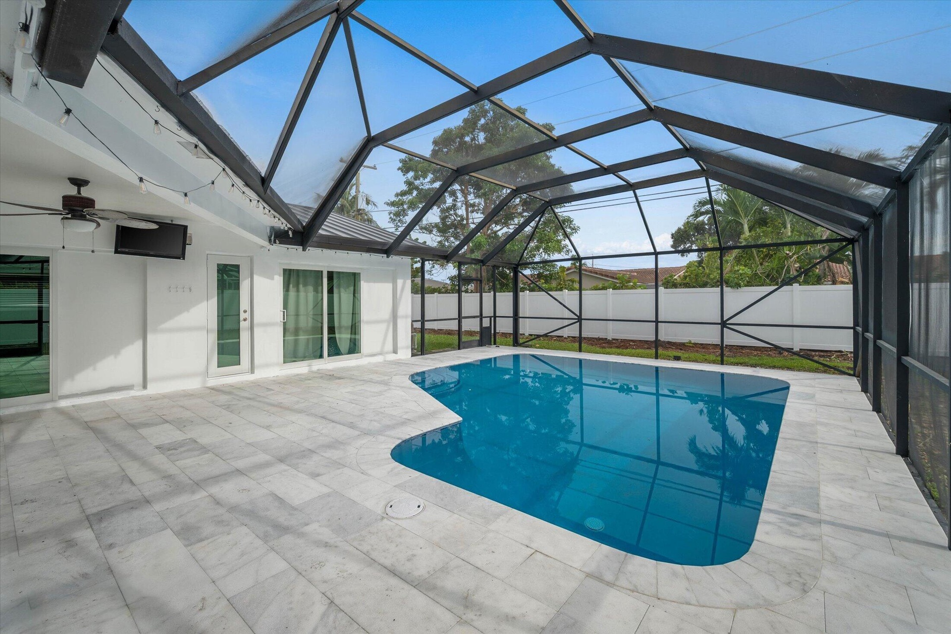 New Travertine Pool Deck!