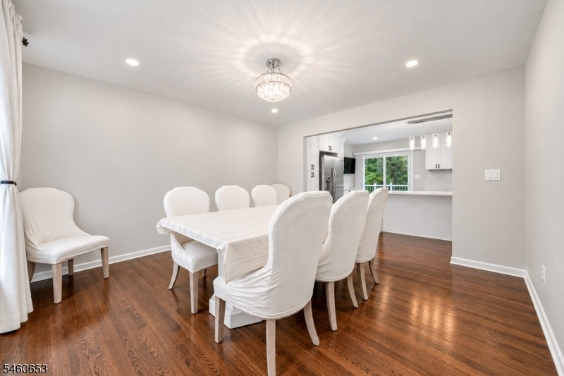 Dining Room/Open Floor plan