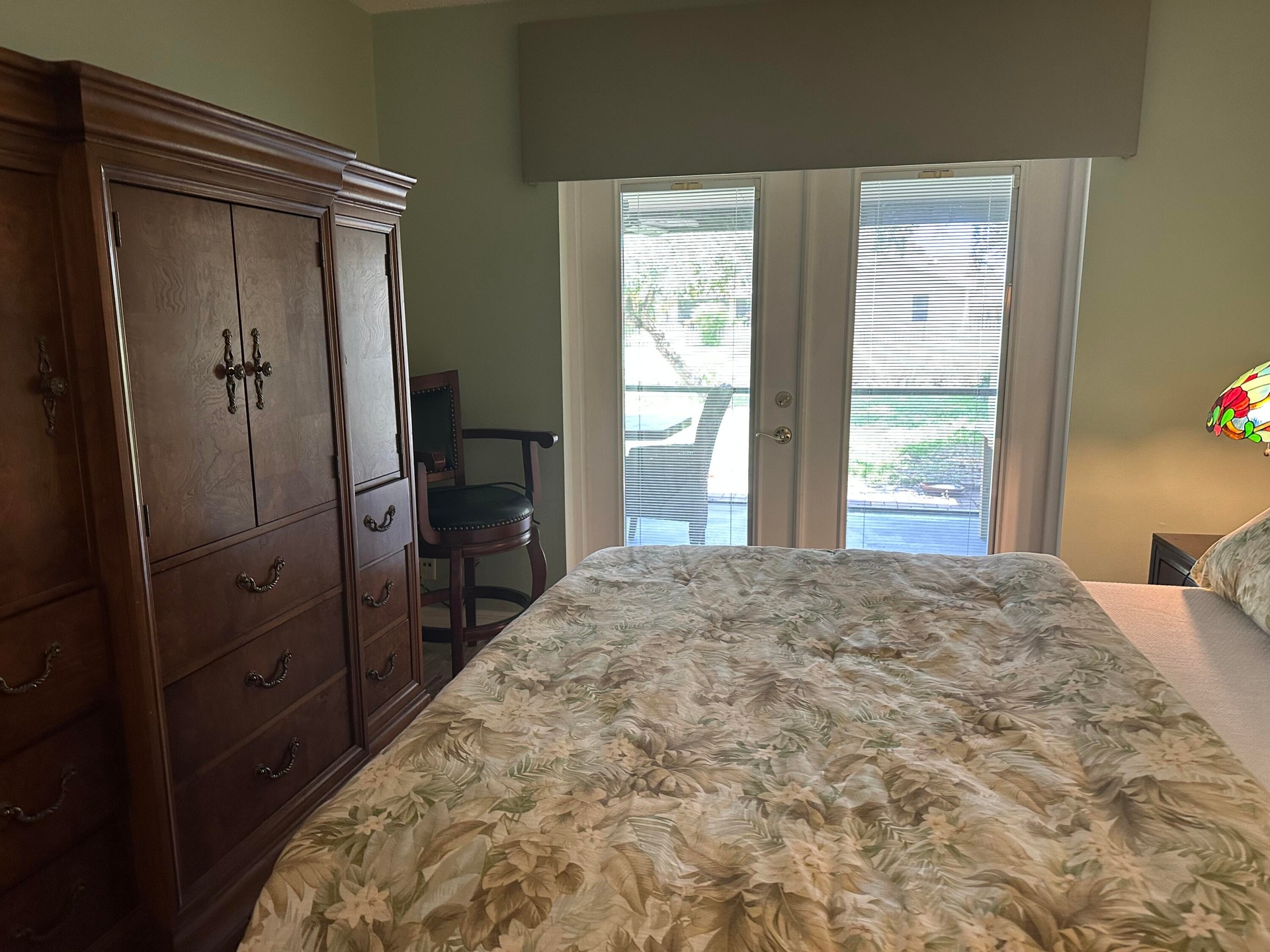 BEDROOM 2 WITH CHEST