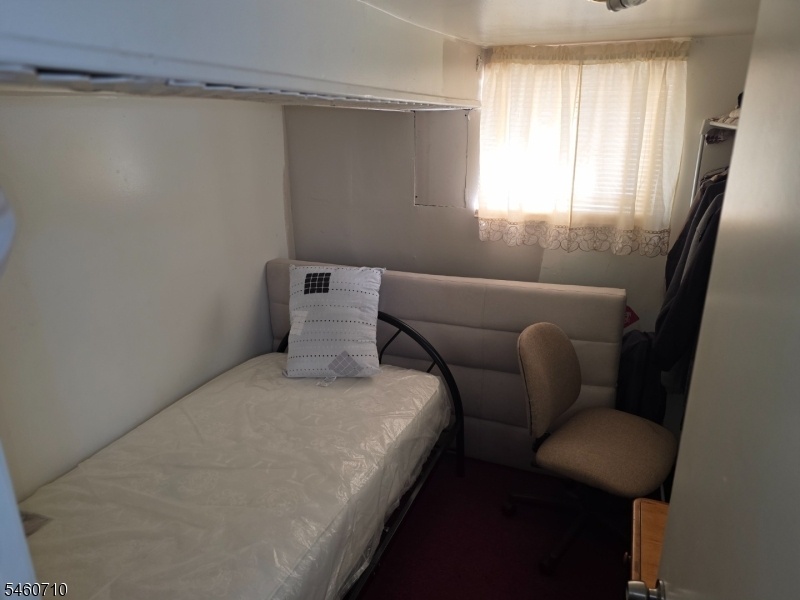 Basement bed room